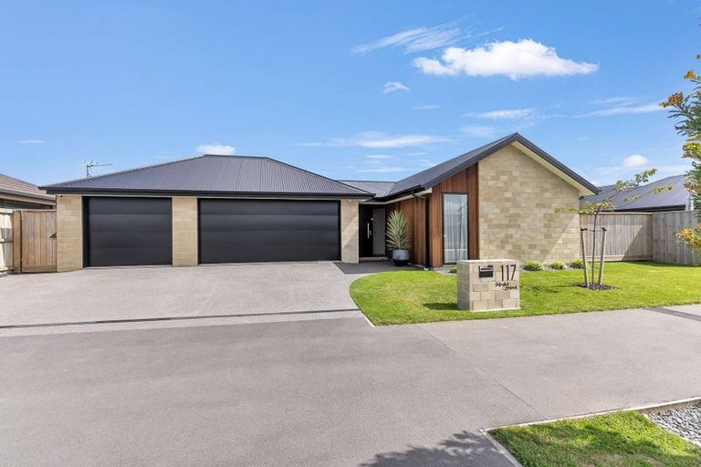 Photo of property in 117 Shillingford Boulevard, Rolleston, 7615