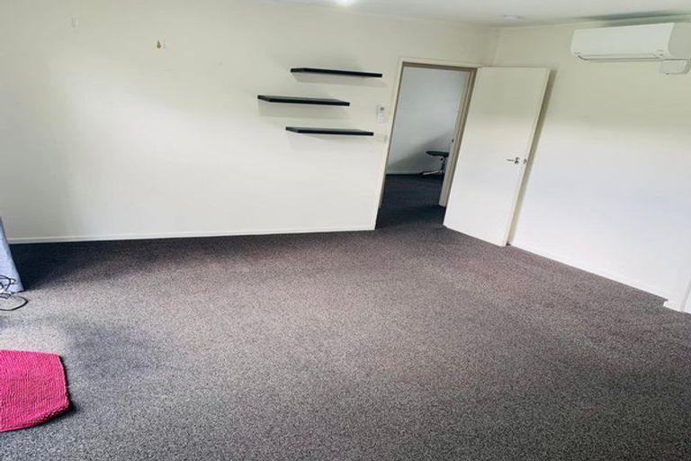 Photo of property in 2/4 Stanhope Road, Mount Wellington, Auckland, 1051