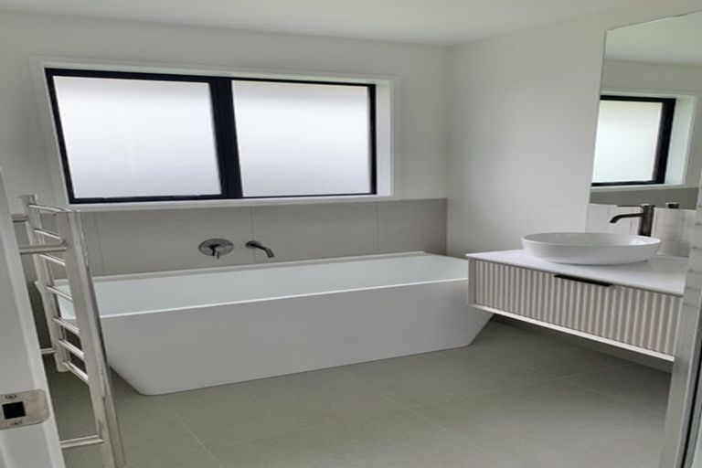 Photo of property in 12 Saffron Street, Cambridge, 3434