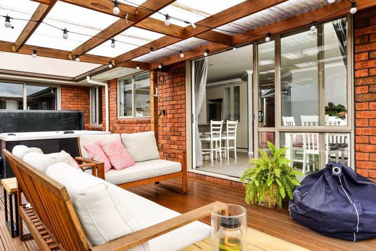 Photo of property in 16 Trinidad Place, Flagstaff, Hamilton, 3210