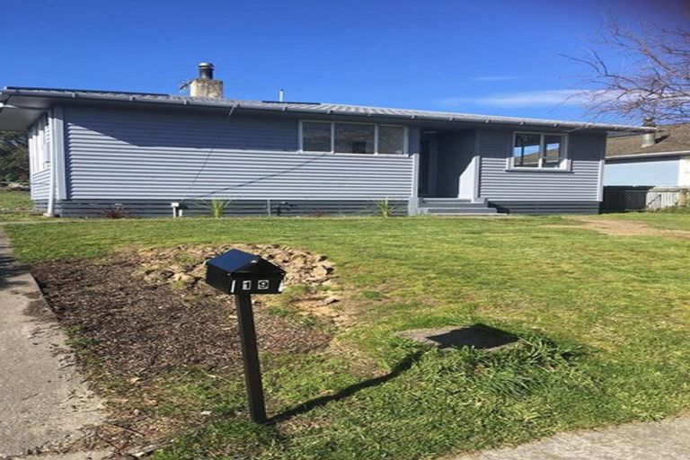 Photo of property in 19 Mackie Street, Waipukurau, 4200