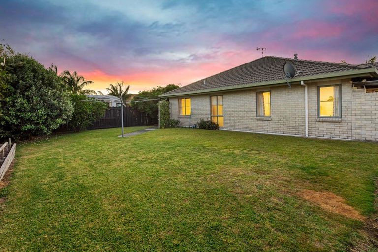 Photo of property in 12 Jasmine Place, Mount Maunganui, 3116