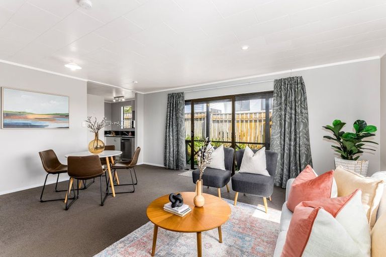 Photo of property in 11a Latitude Close, Whitby, Porirua, 5024