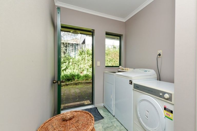 Photo of property in 17 Rosehill Place, Nawton, Hamilton, 3200