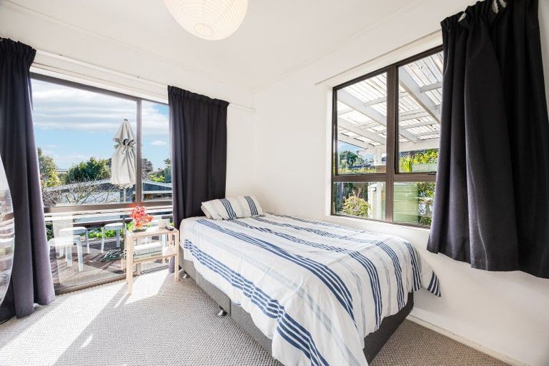 Photo of property in 44 Mcintyre Road, Mangere Bridge, Auckland, 2022