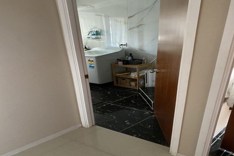 Photo of property in 20 Grenada Avenue, Forrest Hill, Auckland, 0620