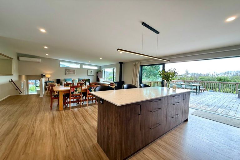 Photo of property in 13 Matuku Lane, Heathcote Valley, Christchurch, 8022