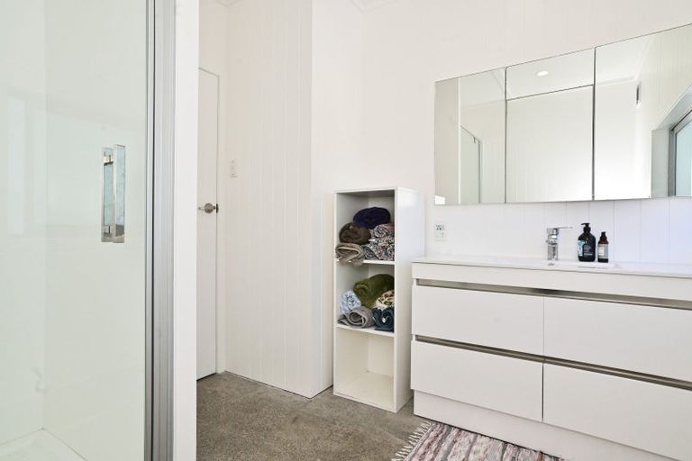 Photo of property in 176 Mahia East Coast Road, Mahia, 4198