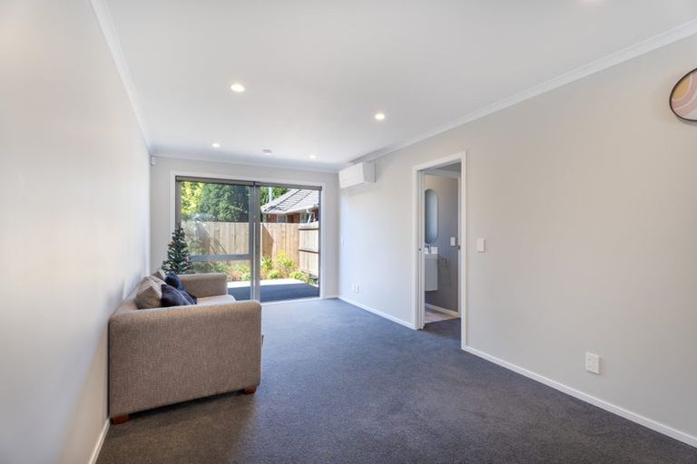 Photo of property in 2/10 Marion Street, Silverstream, Upper Hutt, 5019