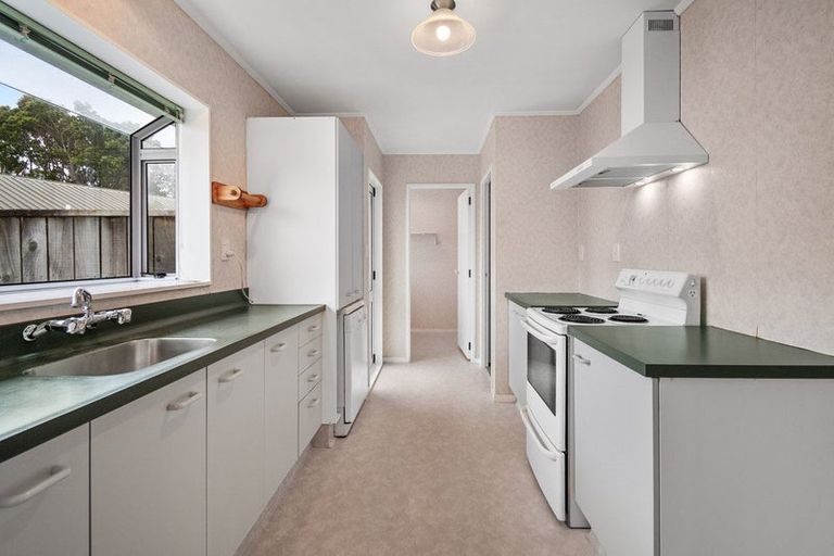 Photo of property in 105 Hillcrest Drive, Kelvin Grove, Palmerston North, 4414