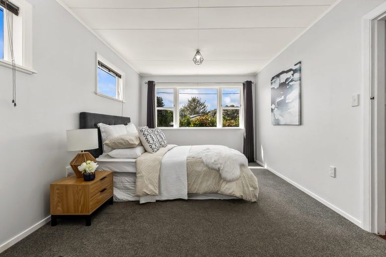 Photo of property in 2 Coleman Street, Paraparaumu, 5032