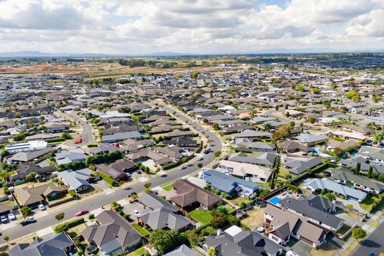 Photo of property in 33 Aquila Crescent, Rototuna North, Hamilton, 3210