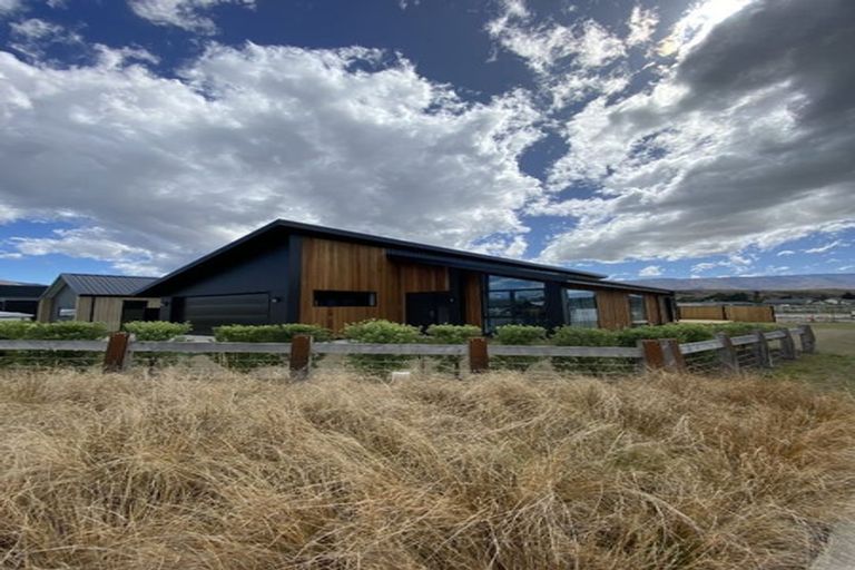 Photo of property in Wooing Tree Vineyard Ltd, 17 Vintage Street, Cromwell, 9310