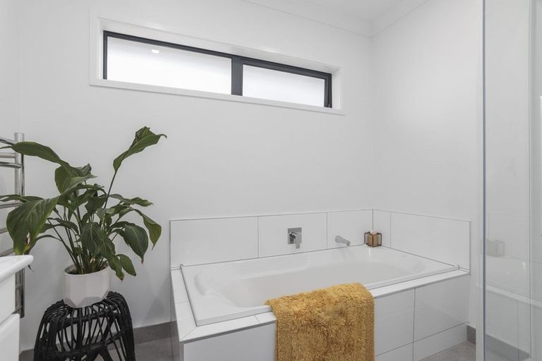 Photo of property in 27 Kawaupaka Road, Kaukapakapa, Helensville, 0875