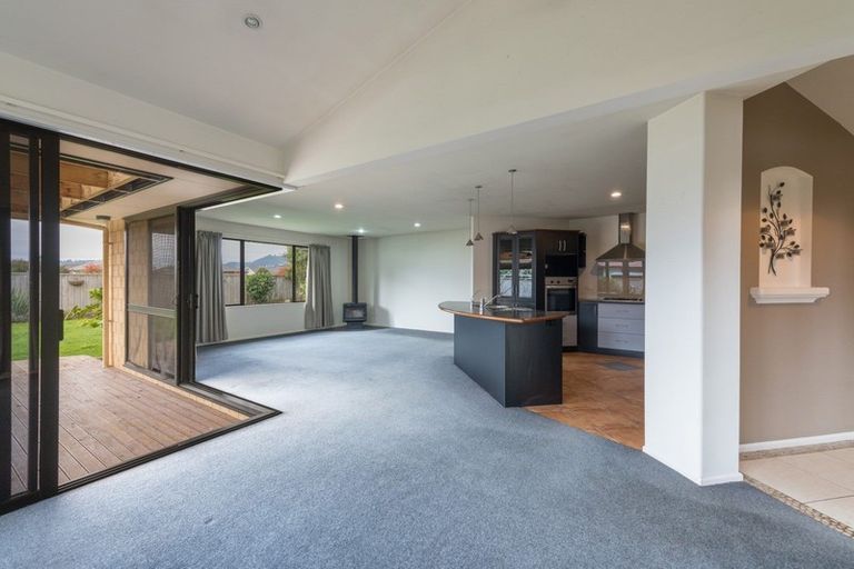 Photo of property in 30 Monaco View, Stoke, Nelson, 7011