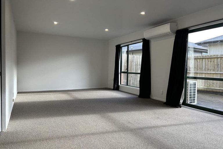 Photo of property in 35a Olliviers Road, Phillipstown, Christchurch, 8011