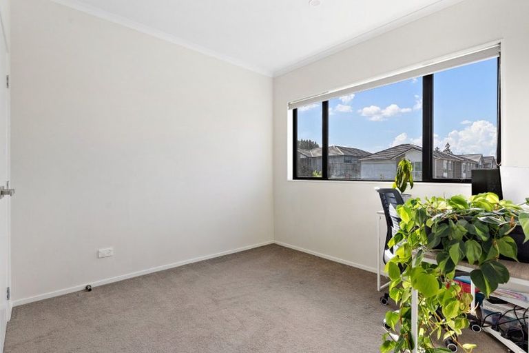 Photo of property in 180 Jutland Road, Pukekohe, 2120