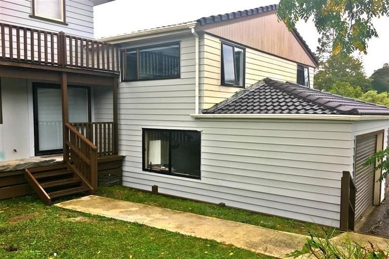 Photo of property in 17 Lemnos Place, Titirangi, Auckland, 0604