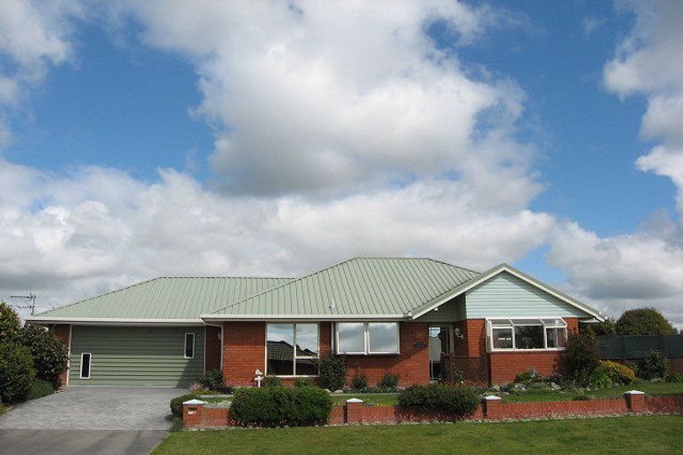 Photo of property in 207 White Street, Rangiora, 7400
