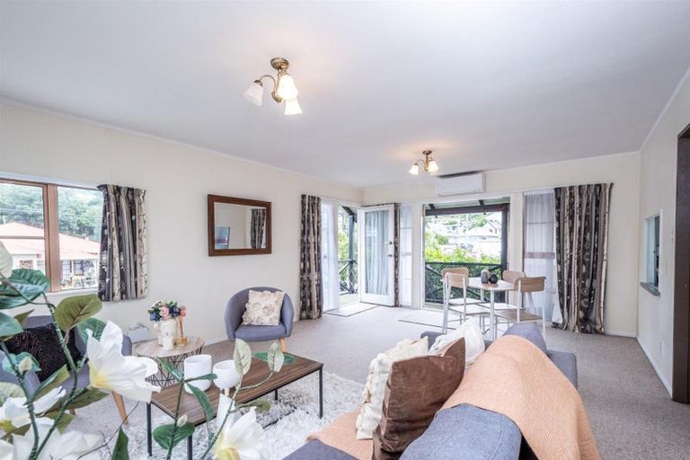 Photo of property in 4b Earp Street, Johnsonville, Wellington, 6037