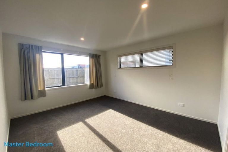 Photo of property in 11/11a Clinton Street, Fitzroy, New Plymouth, 4312