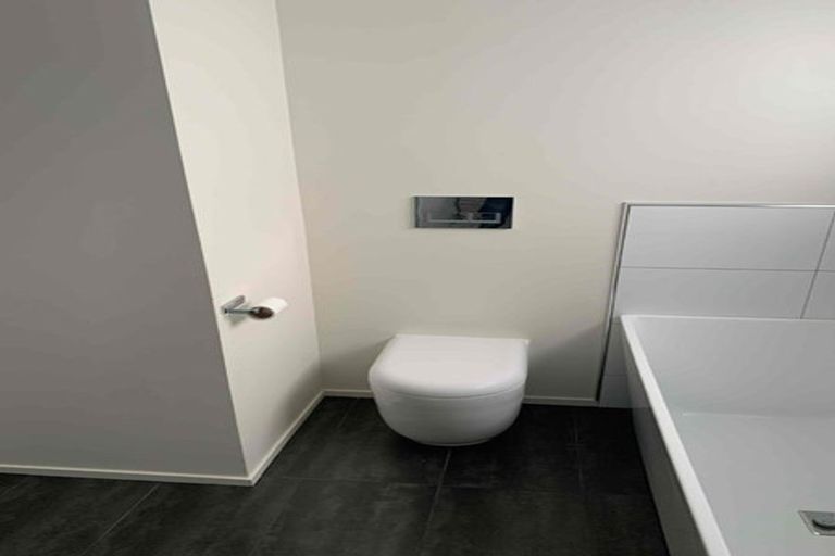 Photo of property in 25 Nassau Avenue, Grenada North, Wellington, 5028