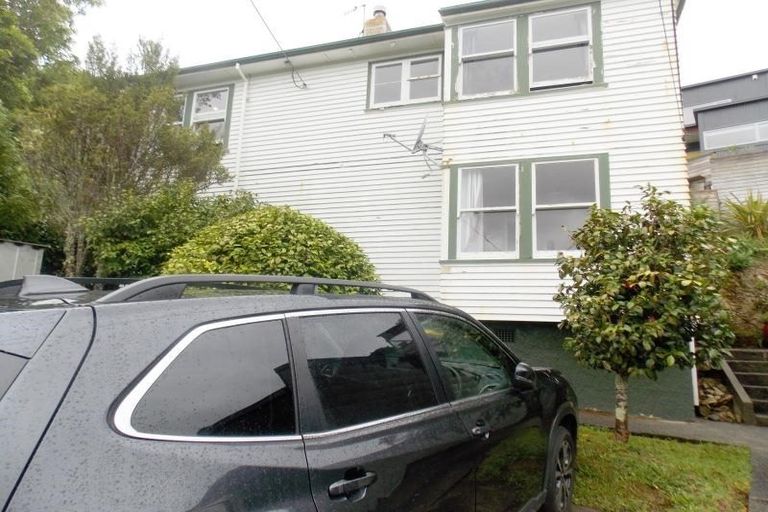 Photo of property in 18a Montgomery Avenue, Karori, Wellington, 6012