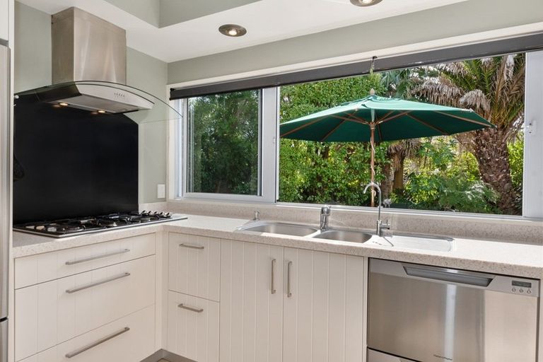 Photo of property in 17 Longwood Place, Harrowfield, Hamilton, 3210