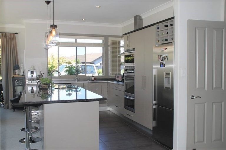 Photo of property in 5 Inverness Drive, Pyes Pa, Tauranga, 3112