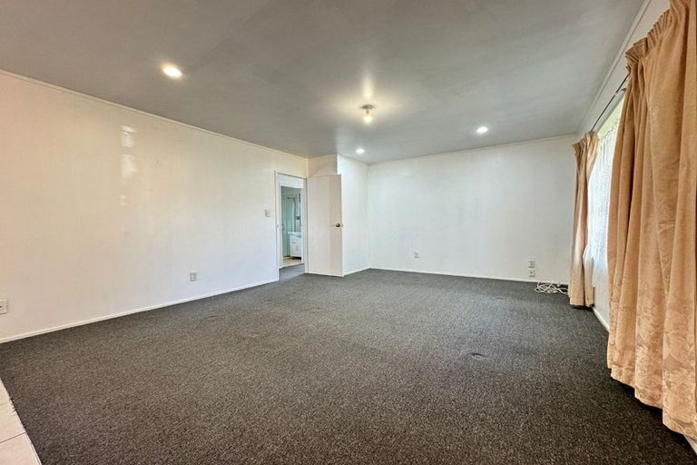 Photo of property in 1/42 Wai Iti Place, Clendon Park, Auckland, 2103
