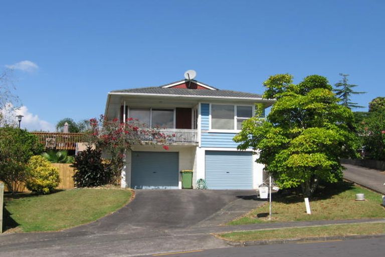Photo of property in 15 Hepper Street, New Lynn, Auckland, 0600