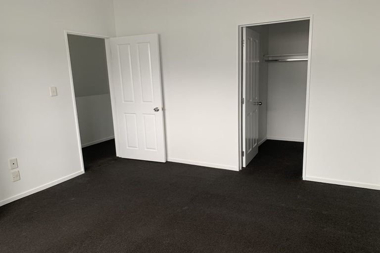 Photo of property in 25/3 Hulme Place, Henderson, Auckland, 0612