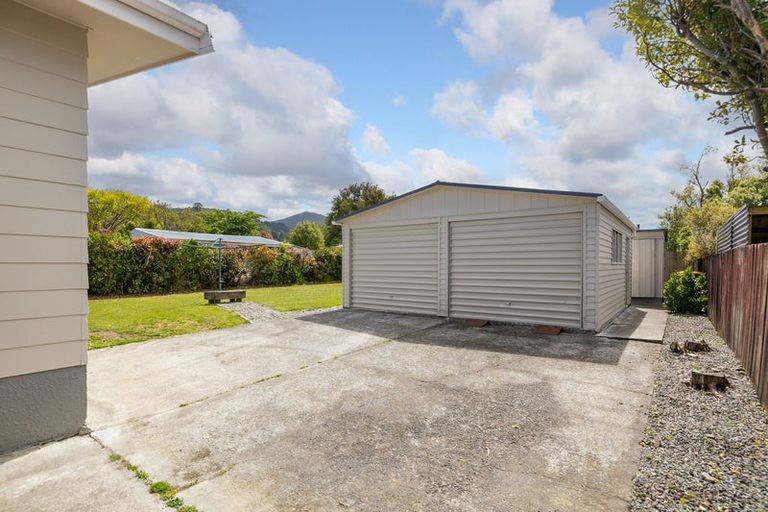 Photo of property in 73 Brandon Street, Featherston, 5710