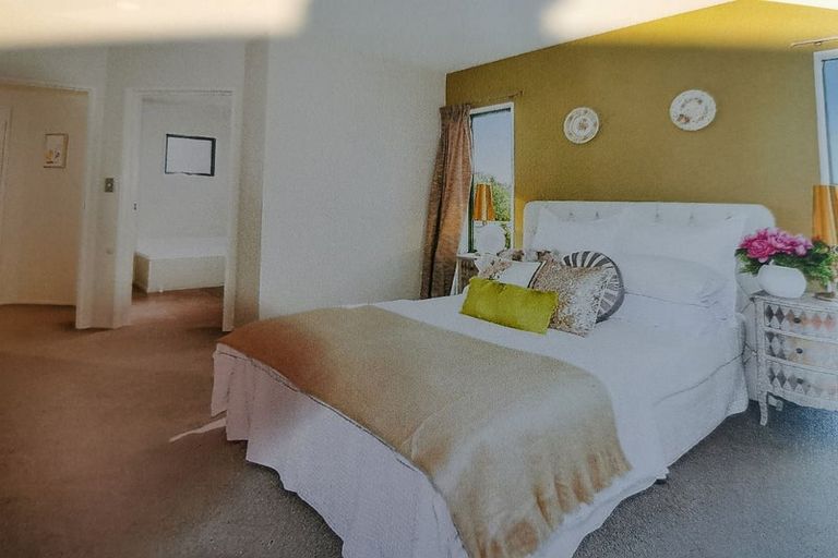 Photo of property in 2/25 Ludlow Terrace, Totara Vale, Auckland, 0627