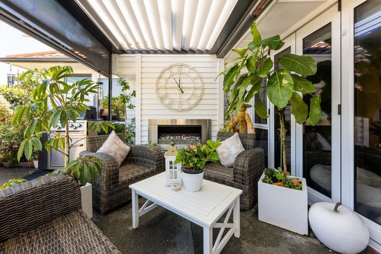 Photo of property in 149 Memorial Avenue, Burnside, Christchurch, 8053