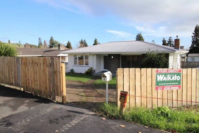 Photo of property in 8 Ohaupo Road, Hamilton Lake, Hamilton, 3204