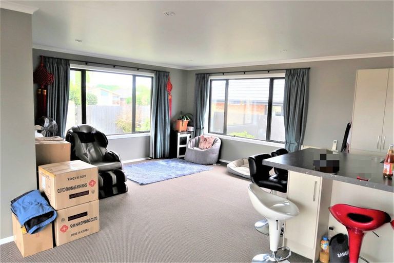 Photo of property in 760 Main North Road, Belfast, Christchurch, 8051