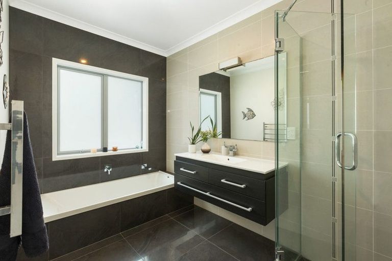 Photo of property in 21 Browns Drive, Waihi Beach, 3611