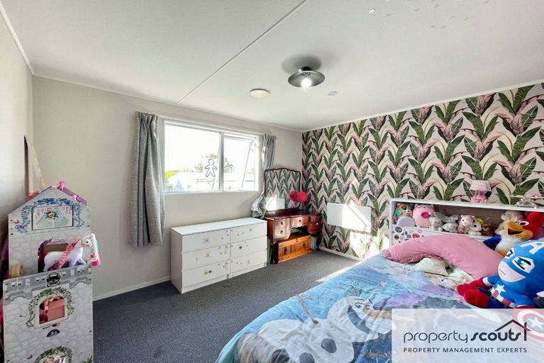Photo of property in 10 Wicklow Place, Bell Block, New Plymouth, 4312