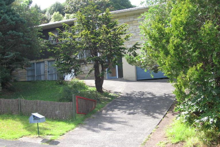 Photo of property in 79 Ayton Drive, Totara Vale, Auckland, 0629