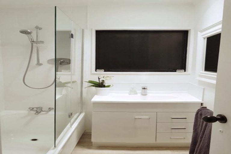 Photo of property in 371b Kahikatea Drive, Dinsdale, Hamilton, 3204