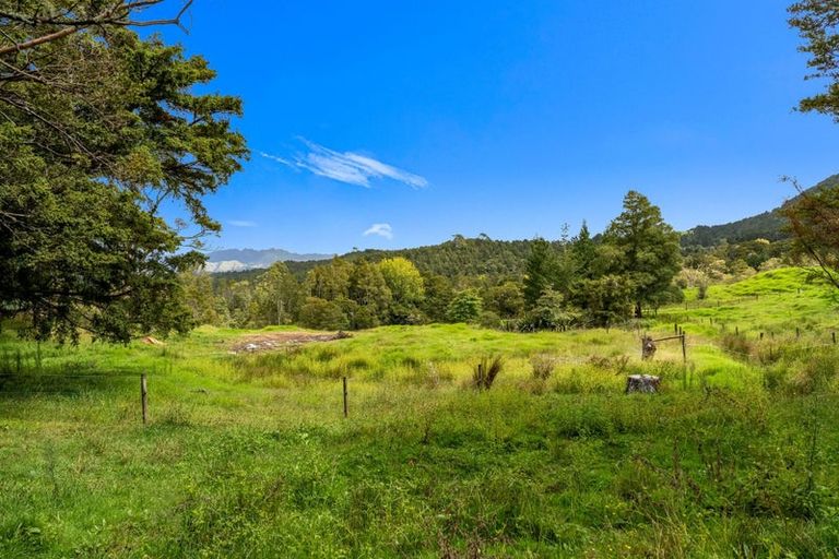 Photo of property in 240 Pukeatua Road, Maungatapere, Whangarei, 0179
