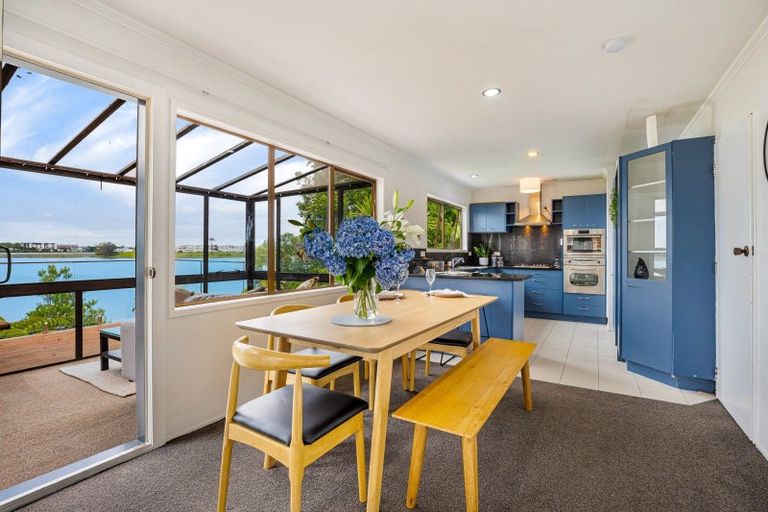 Photo of property in 27 Ferry Parade, Herald Island, Auckland, 0618