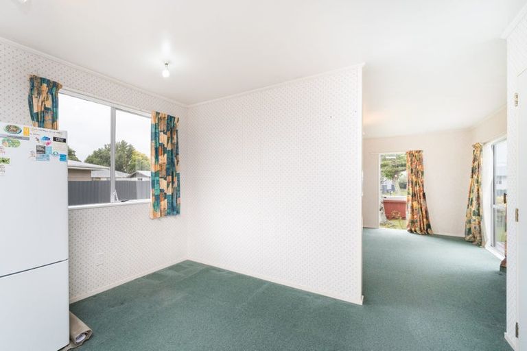 Photo of property in 43 Acacia Street, Kelvin Grove, Palmerston North, 4414