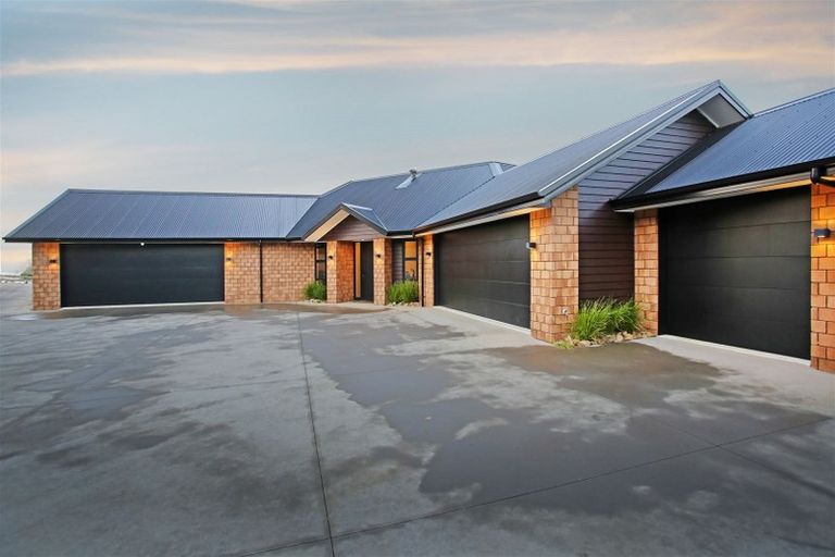 Photo of property in 5 Braxonne Close, Pukekohe, 2120