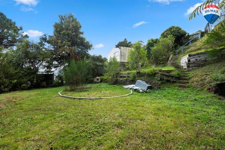 Photo of property in 35 August Street, Stokes Valley, Lower Hutt, 5019