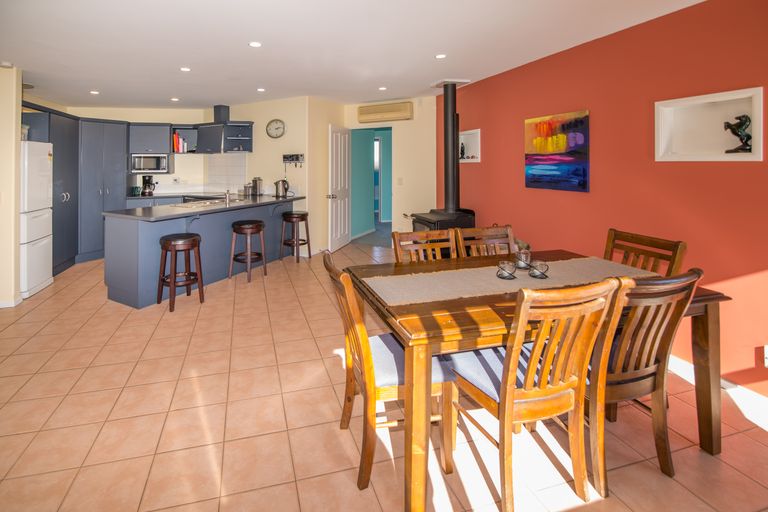 Photo of property in 16 Paget Drive, Woodend, 7610