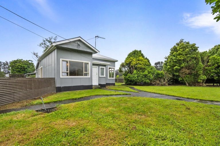 Photo of property in 9-15 Nikau Street, Tokomaru, Palmerston North, 4474