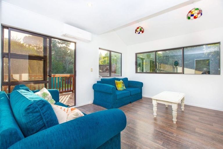 Photo of property in 8a Kaitoke Street, Raglan, 3225