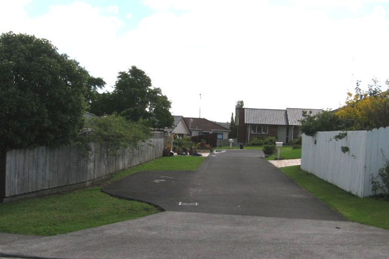 Photo of property in 88 Kingdale Road, Henderson, Auckland, 0610